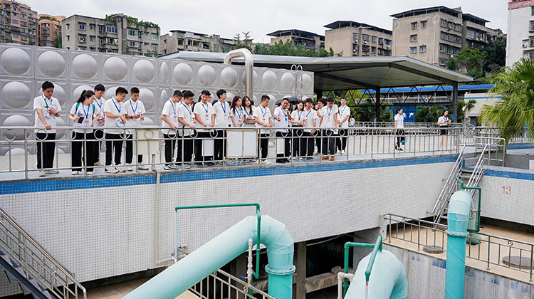 Z6��������ʱ���й������ٷ���վ