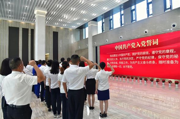 Z6������ʱ���ž�����ף�й�����������104�����ߡ���һ��������